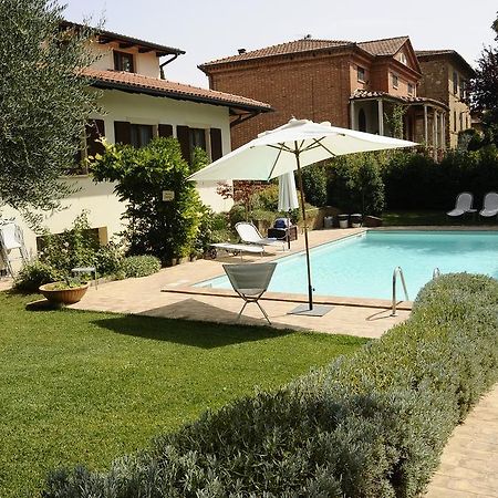 Hotel Rutiliano ピエンツァ エクステリア 写真