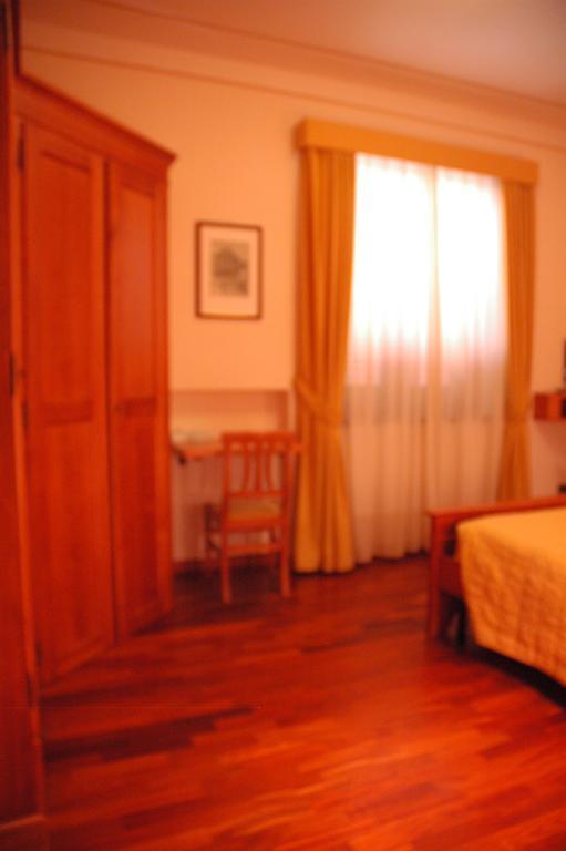 Hotel Rutiliano ピエンツァ 部屋 写真