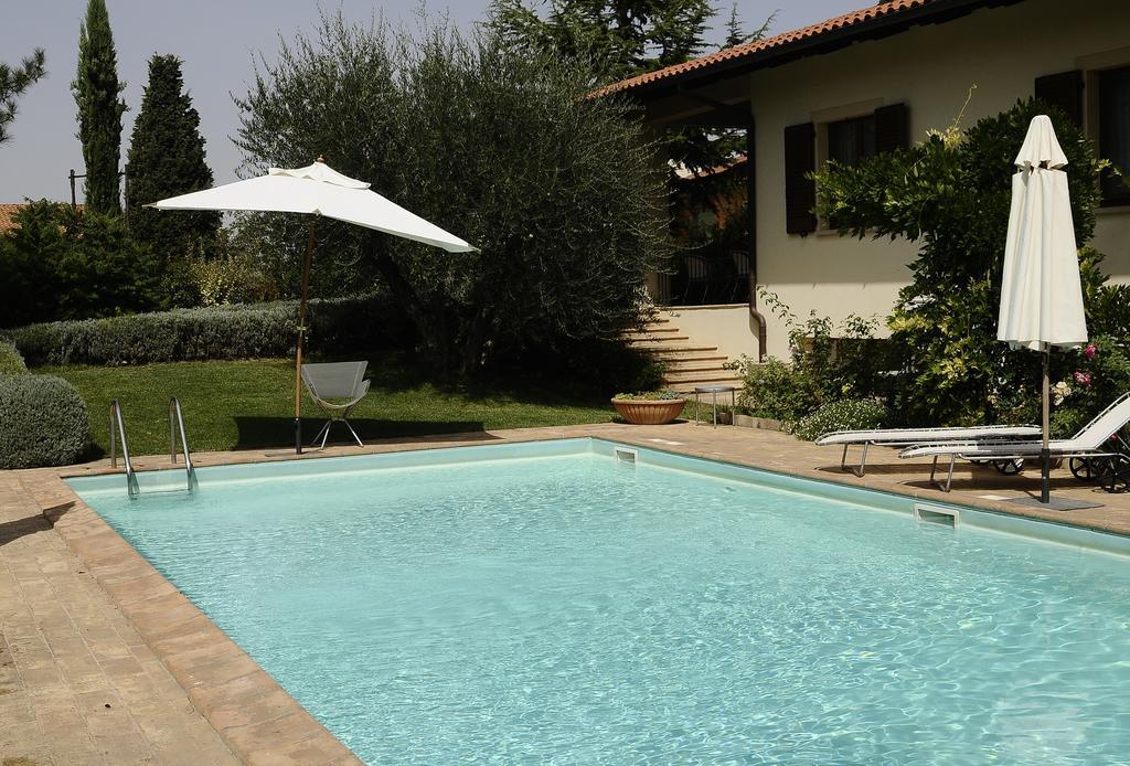 Hotel Rutiliano ピエンツァ エクステリア 写真