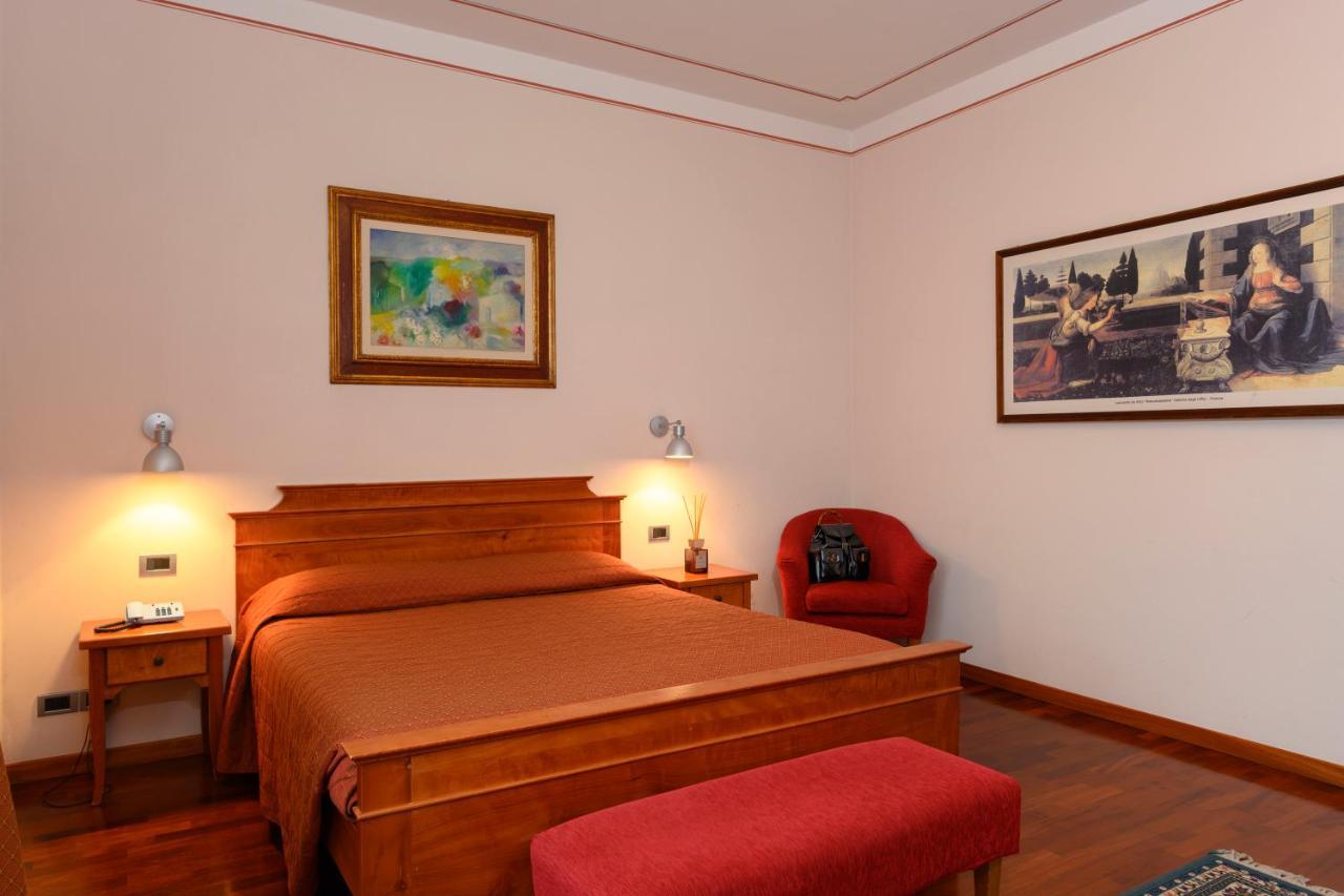 Hotel Rutiliano ピエンツァ エクステリア 写真