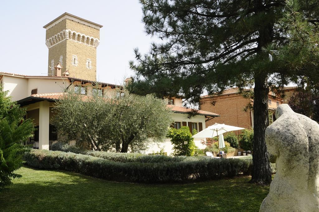Hotel Rutiliano ピエンツァ エクステリア 写真
