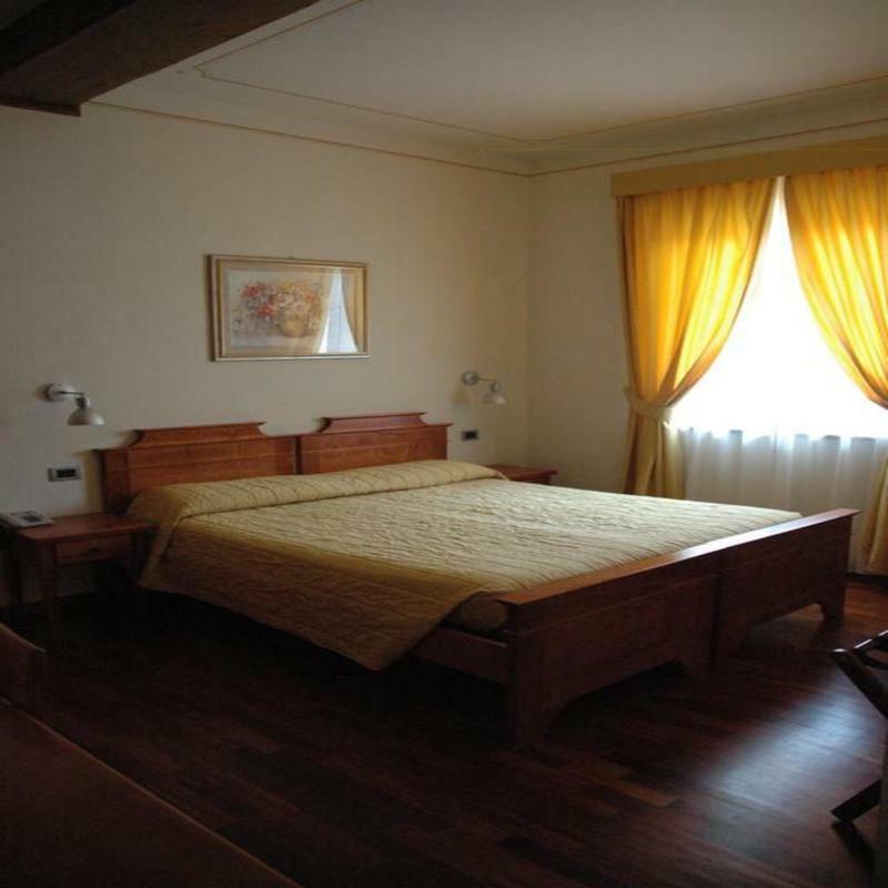 Hotel Rutiliano ピエンツァ エクステリア 写真